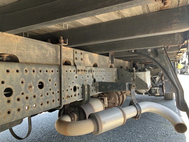 いすゞフォワードアルミブロック中型（4t）[写真25]