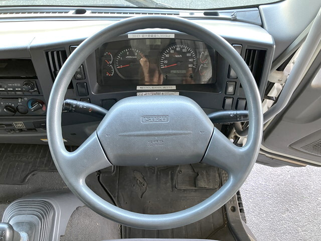 いすゞフォワードアルミブロック中型（4t）[写真32]