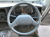 いすゞフォワードアルミブロック中型（4t）[写真33]