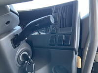 いすゞフォワードアルミブロック中型（4t）[写真38]