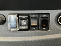 いすゞフォワードアルミブロック中型（4t）[写真39]