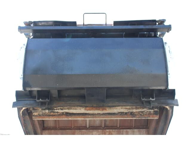 いすゞフォワードパッカー車（塵芥車）増トン（6t・8t）[写真18]