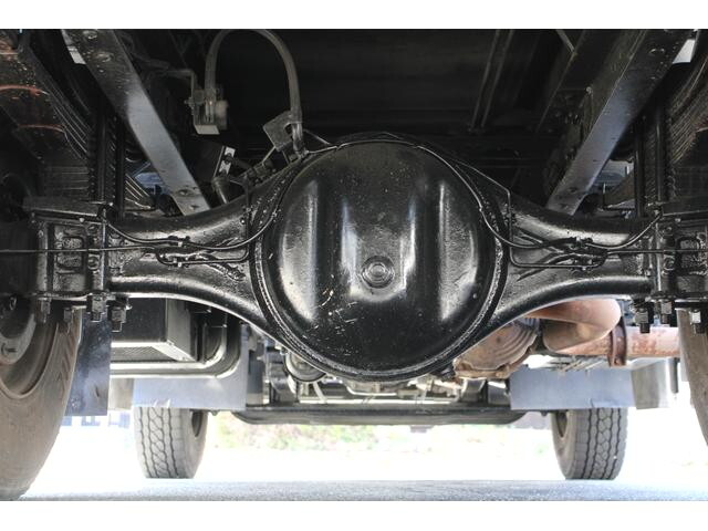 いすゞフォワードパッカー車（塵芥車）増トン（6t・8t）[写真24]