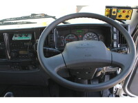 いすゞフォワードパッカー車（塵芥車）増トン（6t・8t）[写真32]