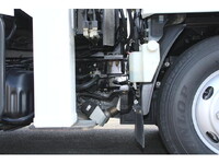 いすゞエルフ穴掘建柱車小型（2t・3t）[写真22]