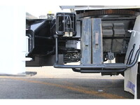 いすゞエルフ穴掘建柱車小型（2t・3t）[写真23]