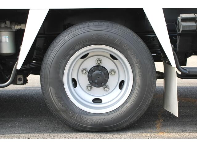 いすゞエルフ穴掘建柱車小型（2t・3t）[写真28]