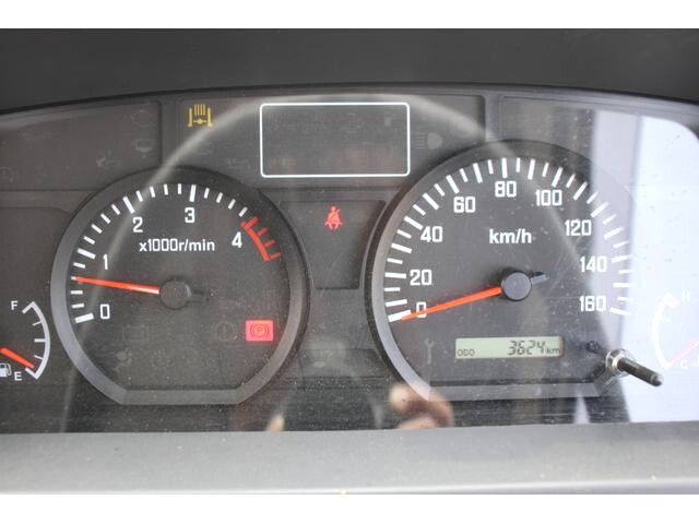 いすゞエルフ穴掘建柱車小型（2t・3t）[写真30]