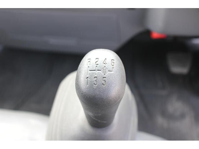 いすゞエルフ穴掘建柱車小型（2t・3t）[写真32]