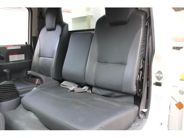 いすゞエルフ穴掘建柱車小型（2t・3t）[写真37]