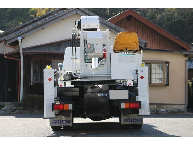 いすゞエルフ穴掘建柱車小型（2t・3t）[写真08]