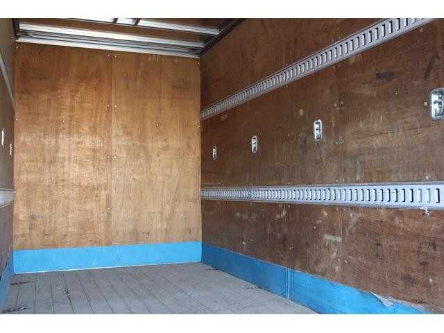 日野デュトロアルミバン小型（2t・3t）[写真19]