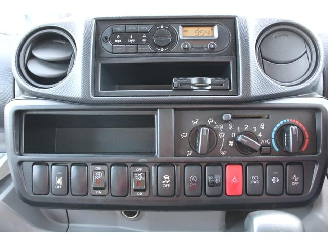 日野デュトロアルミバン小型（2t・3t）[写真34]