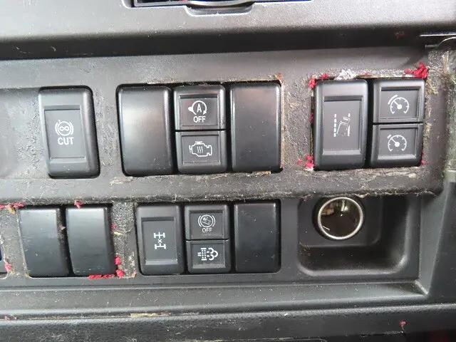 いすゞギガアルミブロック大型（10t）[写真13]