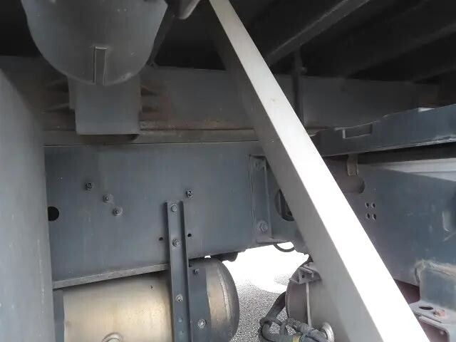 いすゞギガアルミブロック大型（10t）[写真34]