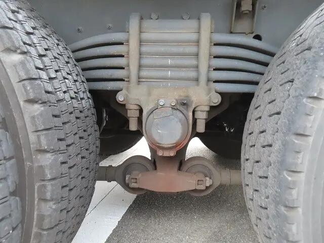 いすゞギガアルミブロック大型（10t）[写真37]