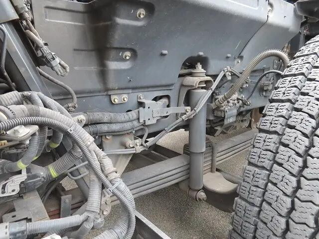 いすゞギガアルミブロック大型（10t）[写真39]