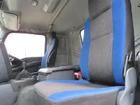 いすゞギガアルミブロック大型（10t）[写真10]