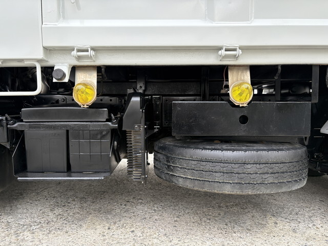 三菱ふそうキャンターダンプ小型（2t・3t）[写真25]