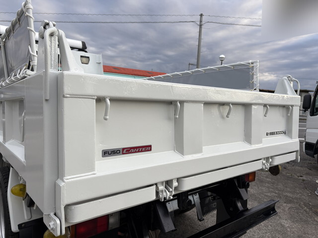 三菱ふそうキャンターダンプ小型（2t・3t）[写真03]