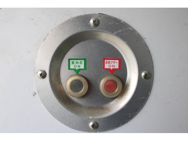 いすゞエルフ冷凍車（冷蔵車）小型（2t・3t）[写真20]