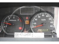 いすゞエルフ冷凍車（冷蔵車）小型（2t・3t）[写真31]