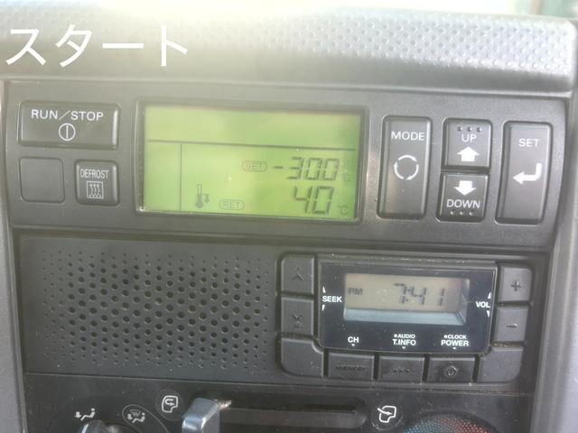 いすゞエルフ冷凍車（冷蔵車）小型（2t・3t）[写真37]