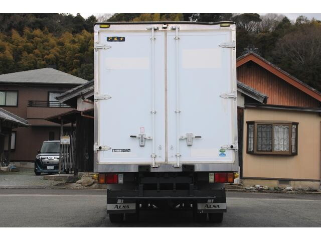 いすゞエルフ冷凍車（冷蔵車）小型（2t・3t）[写真05]