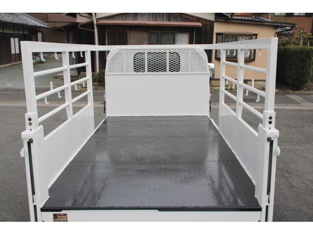 いすゞエルフ平ボディ小型（2t・3t）[写真13]