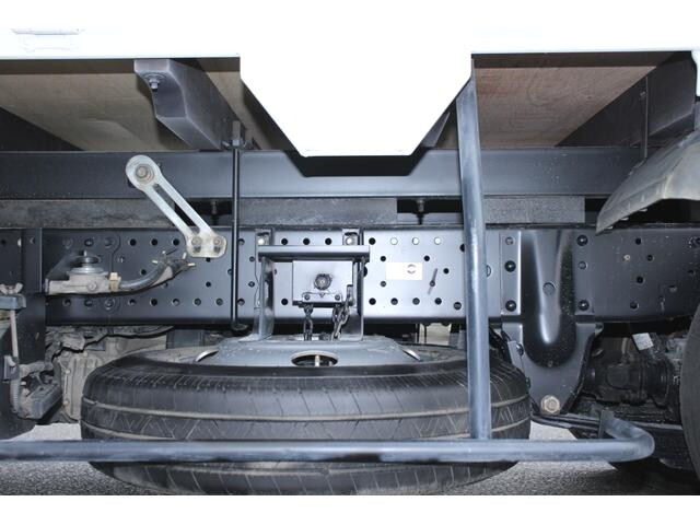 いすゞエルフ平ボディ小型（2t・3t）[写真30]