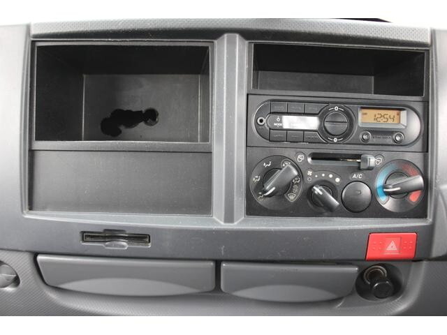 いすゞエルフ平ボディ小型（2t・3t）[写真33]