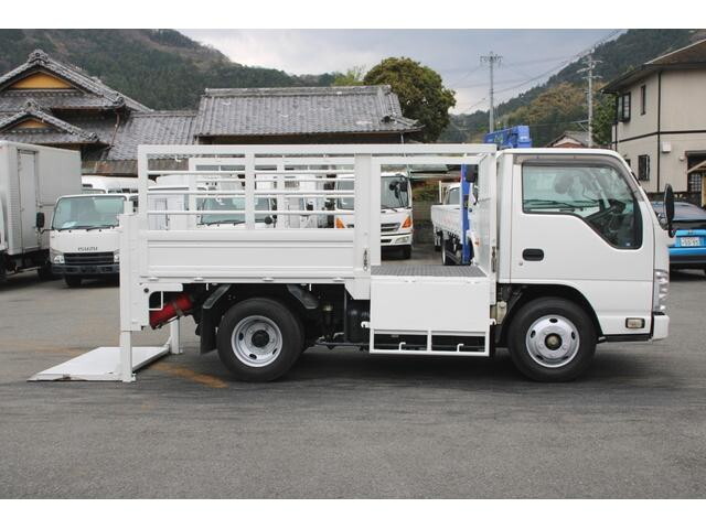 いすゞエルフ平ボディ小型（2t・3t）[写真04]