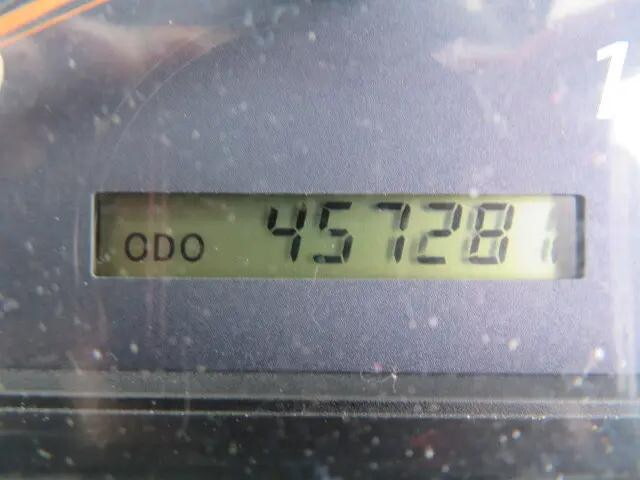 いすゞギガ深ダンプ（土砂禁ダンプ）大型（10t）[写真12]