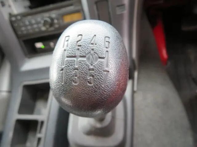 いすゞギガ深ダンプ（土砂禁ダンプ）大型（10t）[写真17]