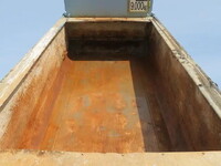 いすゞギガ深ダンプ（土砂禁ダンプ）大型（10t）[写真23]