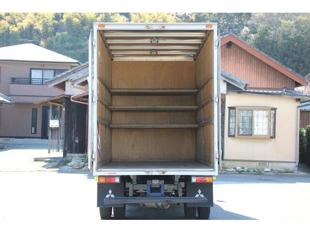 三菱ふそうキャンターアルミバン小型（2t・3t）[写真15]