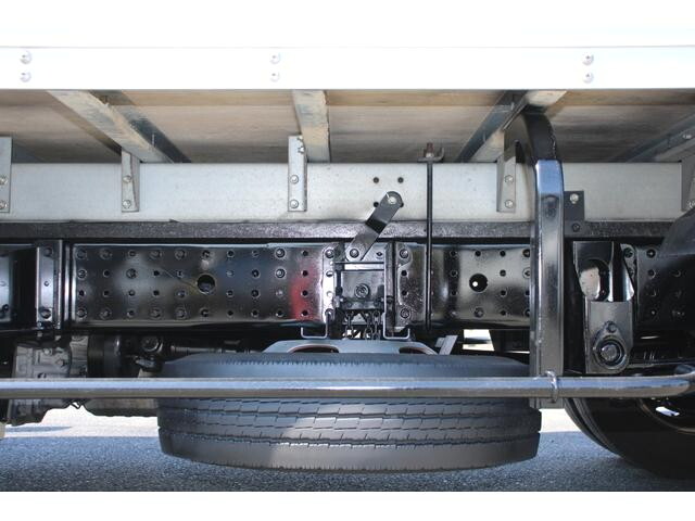 三菱ふそうキャンターアルミバン小型（2t・3t）[写真25]