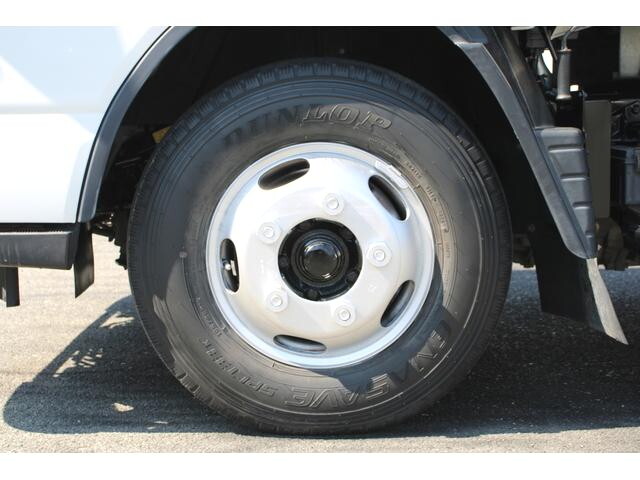 三菱ふそうキャンターアルミバン小型（2t・3t）[写真29]