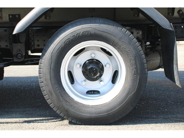 三菱ふそうキャンターアルミバン小型（2t・3t）[写真31]