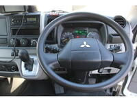 三菱ふそうキャンターアルミバン小型（2t・3t）[写真33]