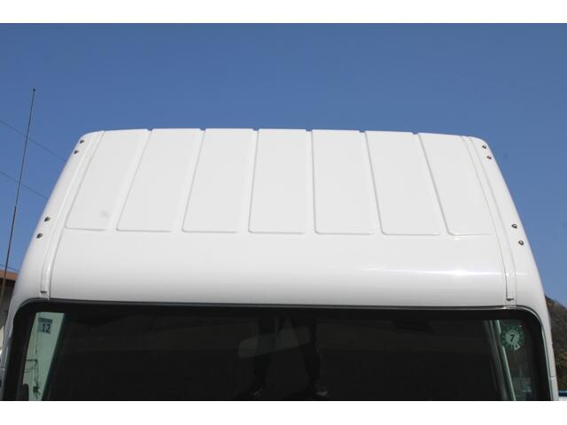 三菱ふそうキャンターアルミバン小型（2t・3t）[写真07]