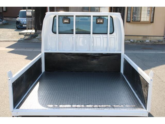 いすゞエルフダブルキャブ（Wキャブ）小型（2t・3t）[写真10]