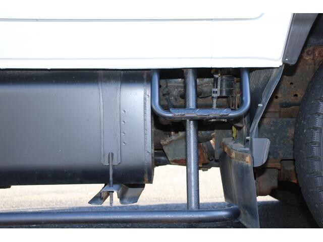 いすゞエルフダブルキャブ（Wキャブ）小型（2t・3t）[写真20]