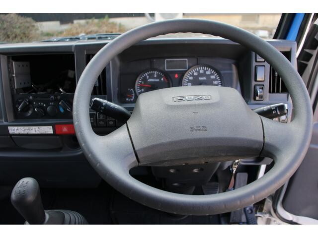 いすゞエルフダブルキャブ（Wキャブ）小型（2t・3t）[写真22]