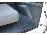 いすゞエルフダブルキャブ（Wキャブ）小型（2t・3t）[写真35]