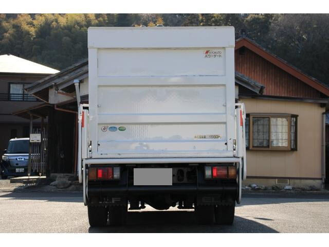 いすゞエルフダブルキャブ（Wキャブ）小型（2t・3t）[写真06]