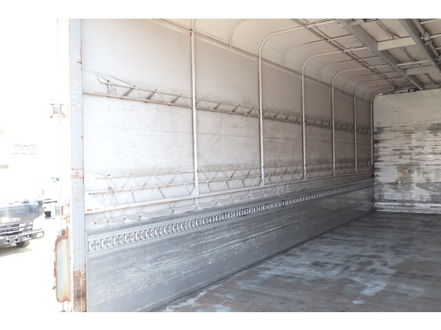 日野レンジャー幌ウイング中型（4t）[写真15]