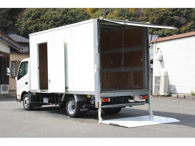 トヨタダイナパネルバン小型（2t・3t）[写真12]