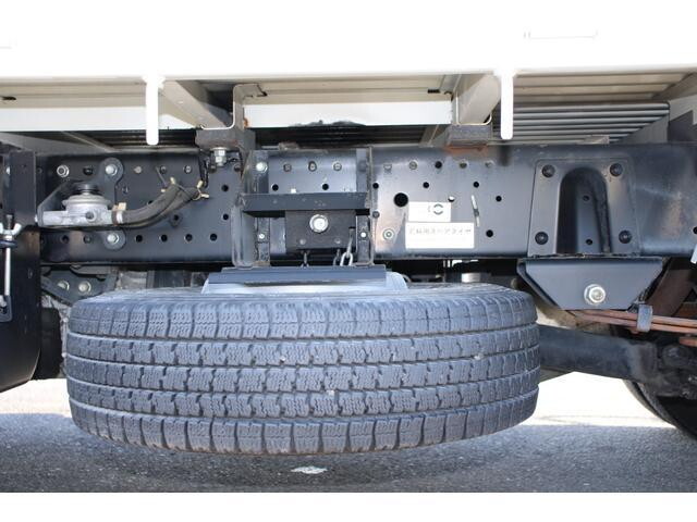 いすゞエルフ平ボディ小型（2t・3t）[写真17]