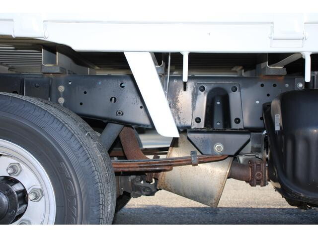 いすゞエルフ平ボディ小型（2t・3t）[写真21]